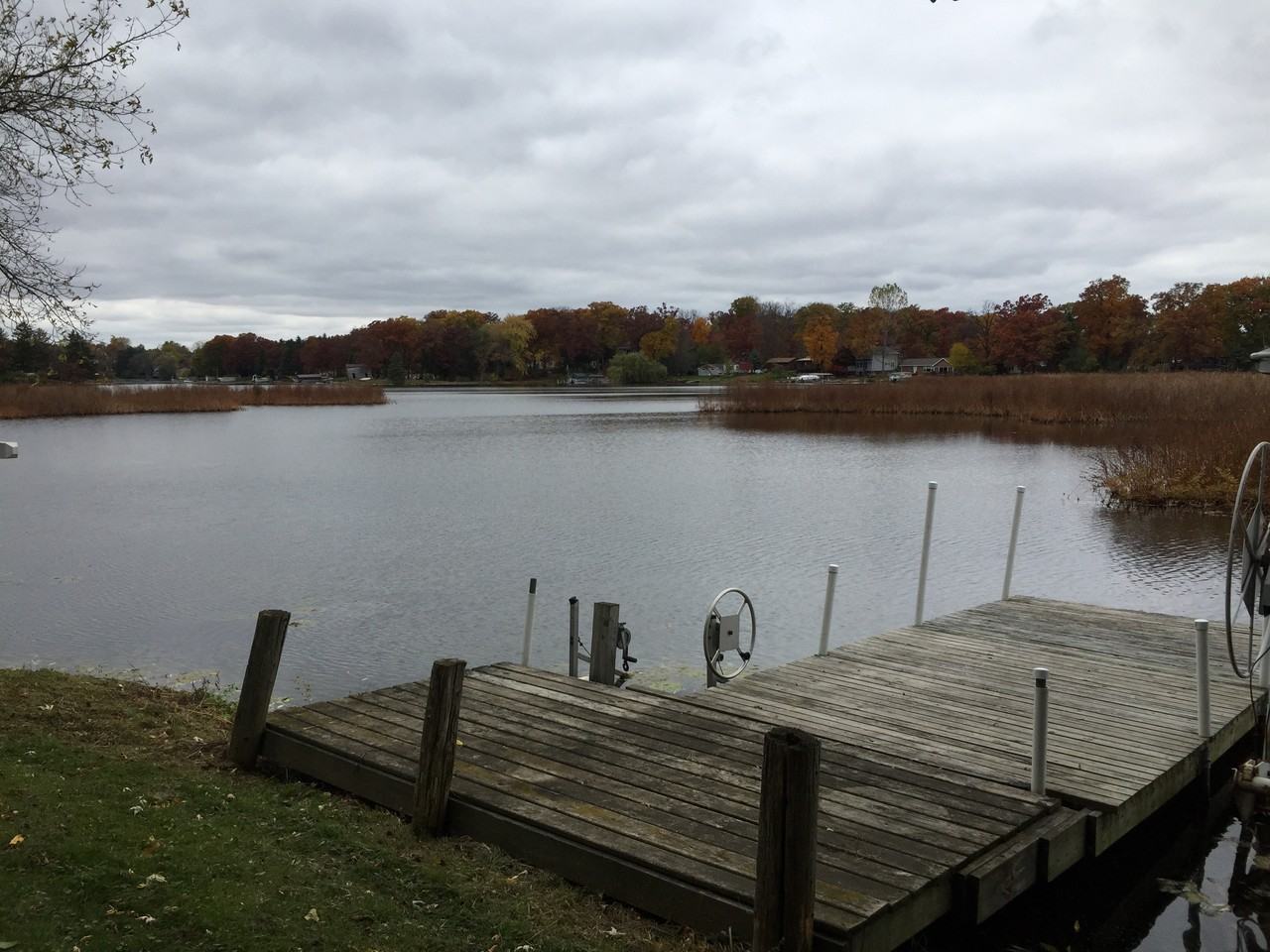 4710 N River Bay Rd - Photo 2 of 20