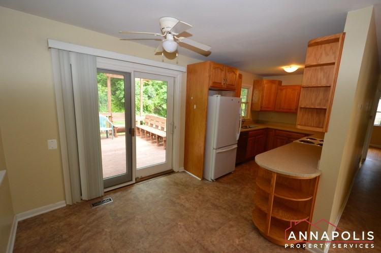 423 Hillsmere Dr - Photo 2 of 34