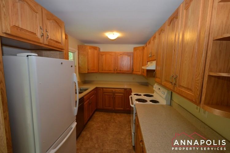 423 Hillsmere Dr - Photo 3 of 34