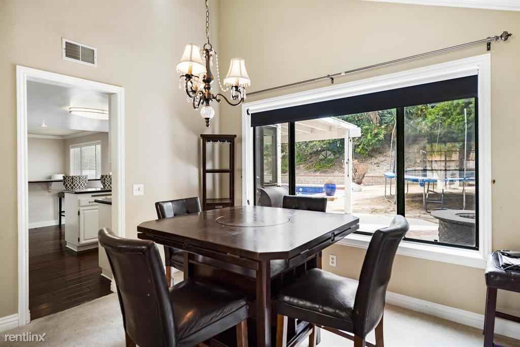 2594 Ridgebrook Pl - Photo 3 of 10