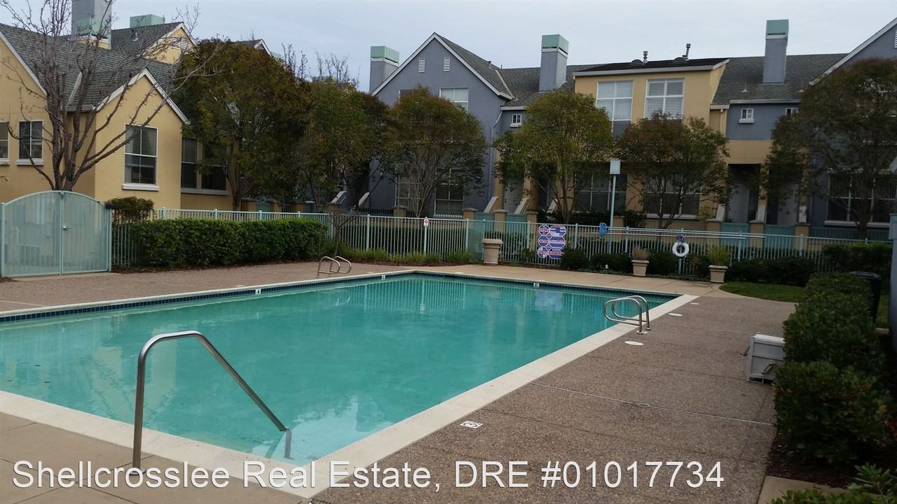 635 Atherton Pl - Photo 2 of 6