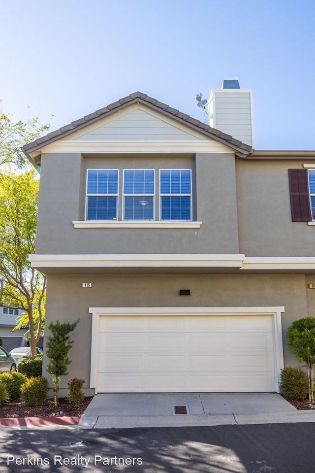 115 Arianna Ln