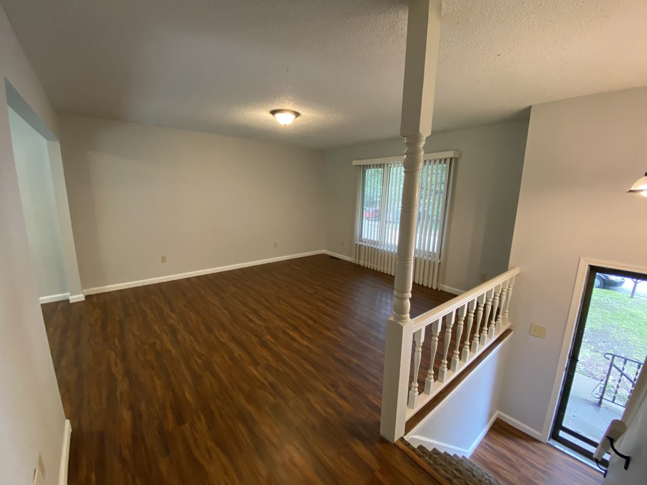 2808 Se 2nd St - Photo 2 of 20