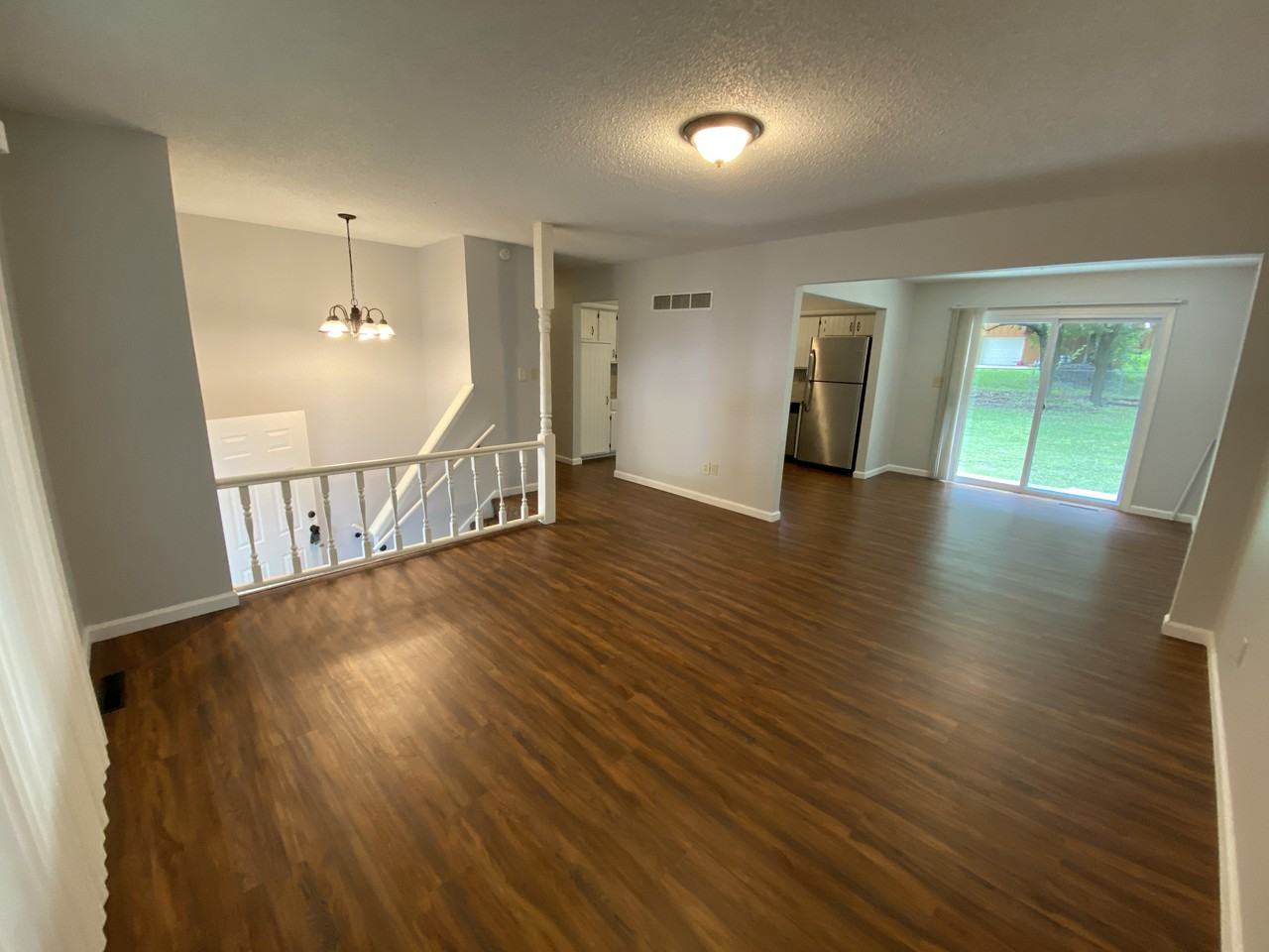 2808 Se 2nd St - Photo 3 of 20