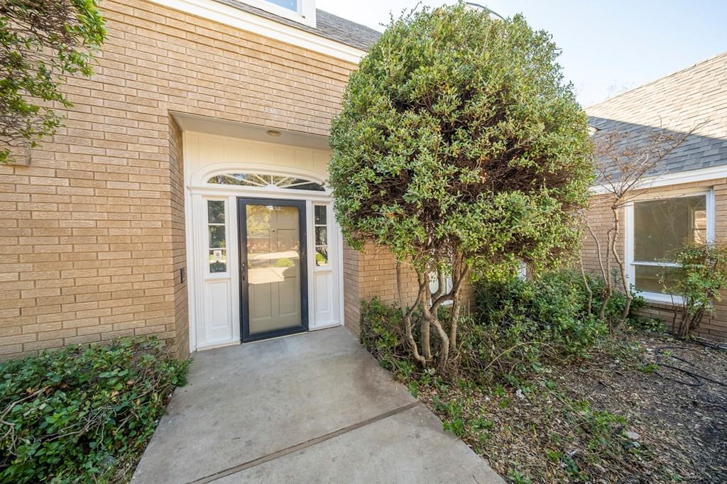 5103 Los Alamitos Ct - Photo 2 of 50