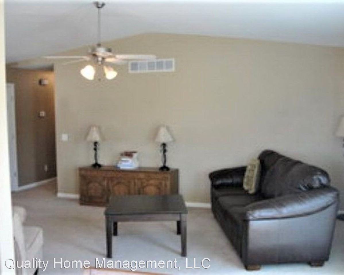 325 Highland Ridge Dr - Photo 2 of 14