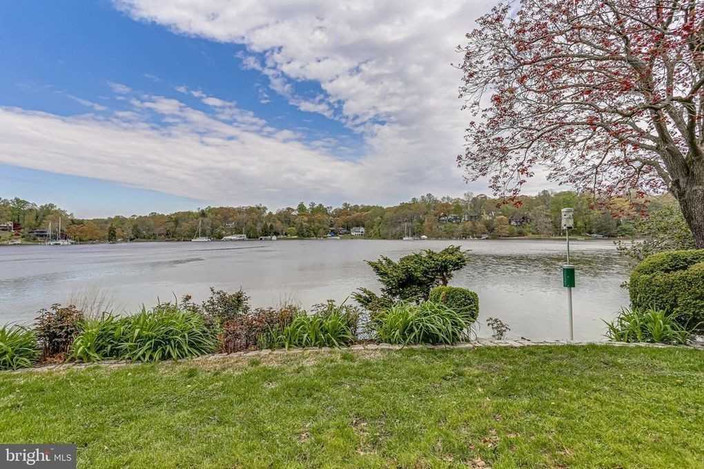 1162 Hayman Dr - Photo 2 of 14