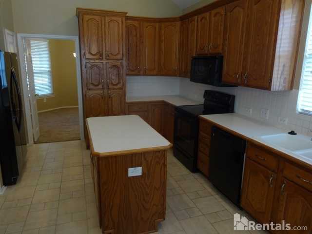2408 Kittyhawk Dr - Photo 2 of 4