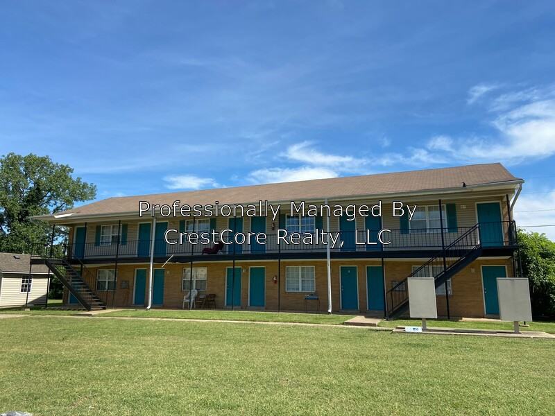 1401 Meeks St - C8 Ll #C8LL - Photo 2 of 7