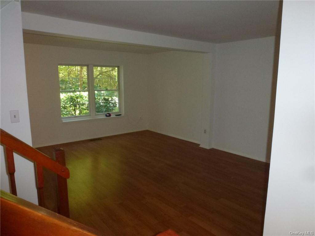 2906 Kings Way - Photo 2 of 20