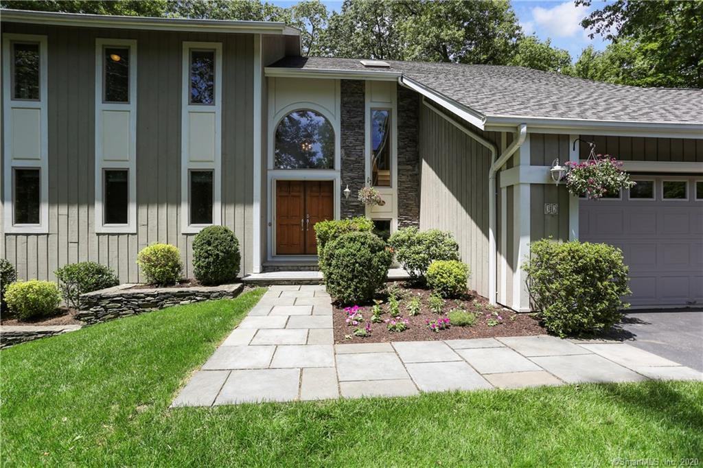 32 Horseshoe Ridge Rd - Photo 2 of 33
