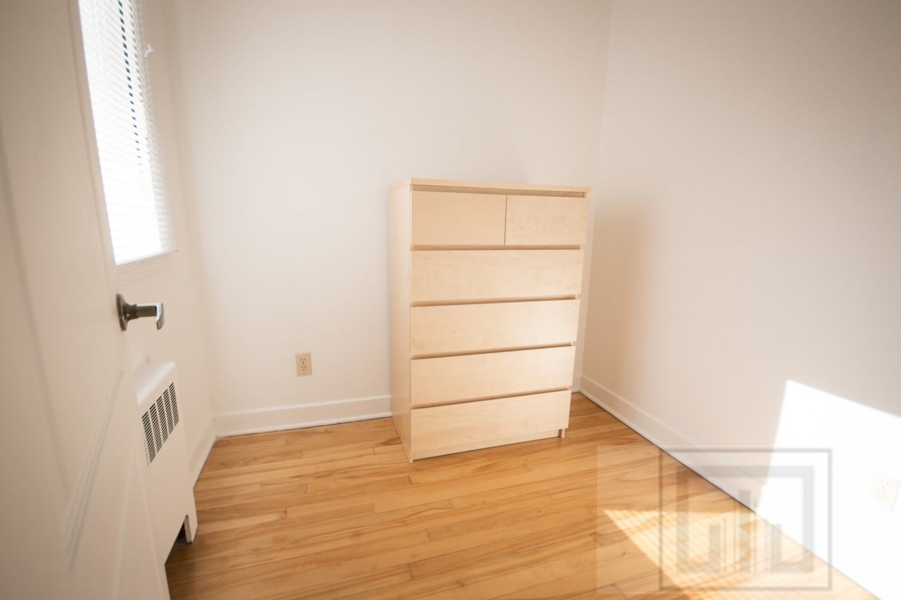 2645 Rue Bercy - Photo 3 of 9