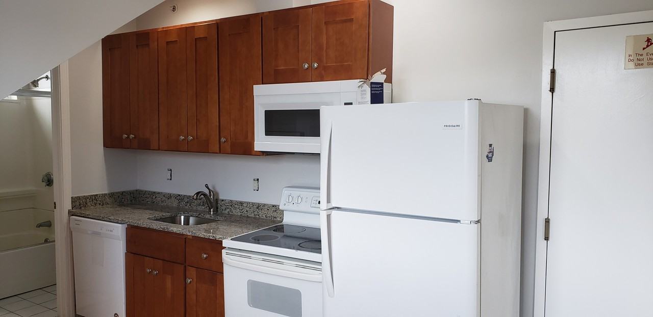 2 Chestnut Hill Ave #6