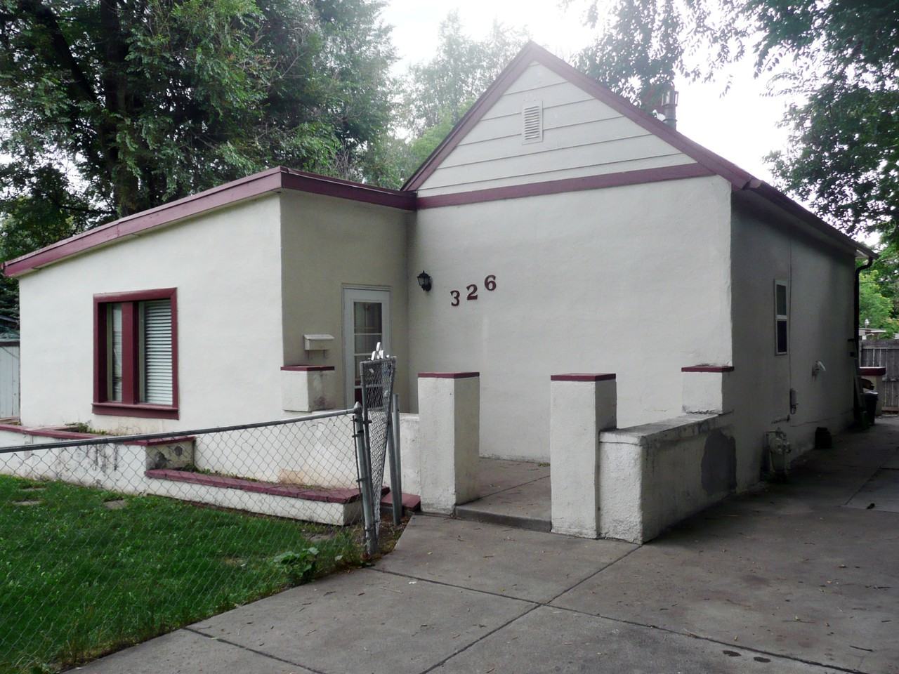 326 N. Loomis Ave - Photo 2 of 13