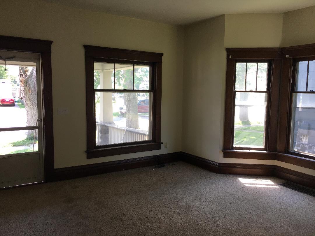 684 East Church Street - Photo 3 of 17
