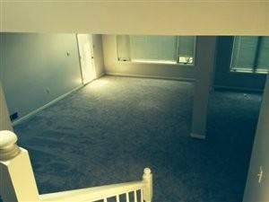 1439 Maplewood Dr - Photo 3 of 6