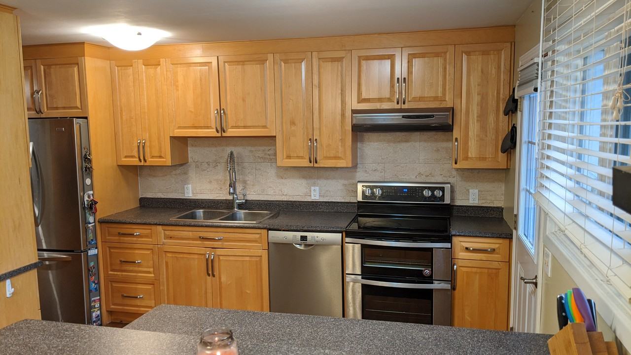 1865 Arizona Avenue - Photo 3 of 13