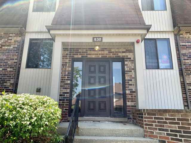 830 Waterview Cir #6 - Photo 2 of 10