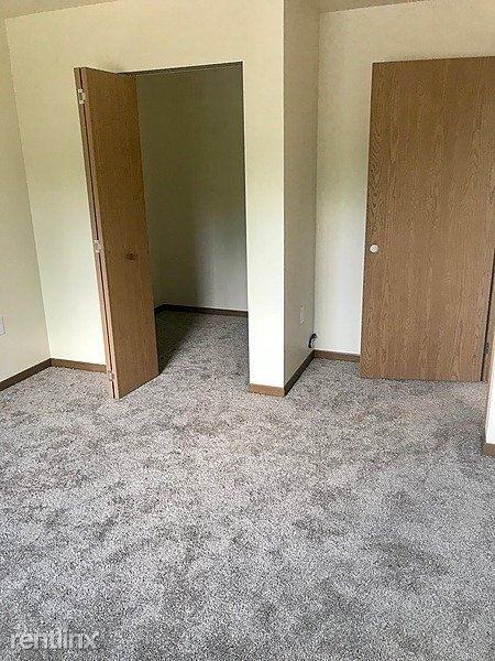 740 Northern Meadows Pkwy - Photo 3 of 9