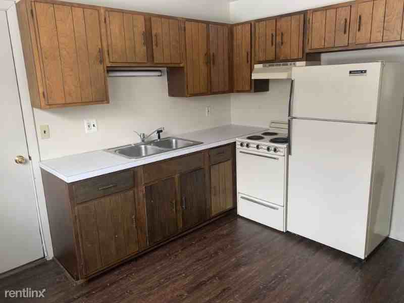 Colchester Rd, Essex Junction, VT 05452 2 Bedroom Apartment for 1,300