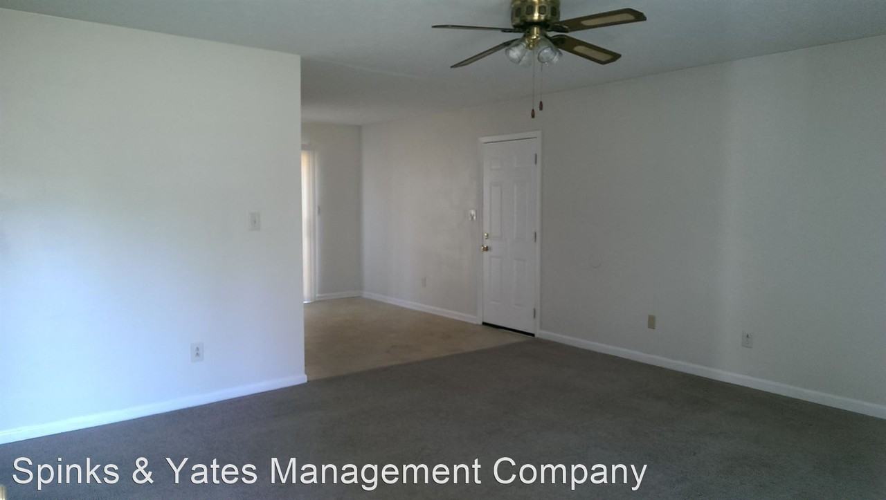 738 Waldroup Rd - Photo 3 of 6