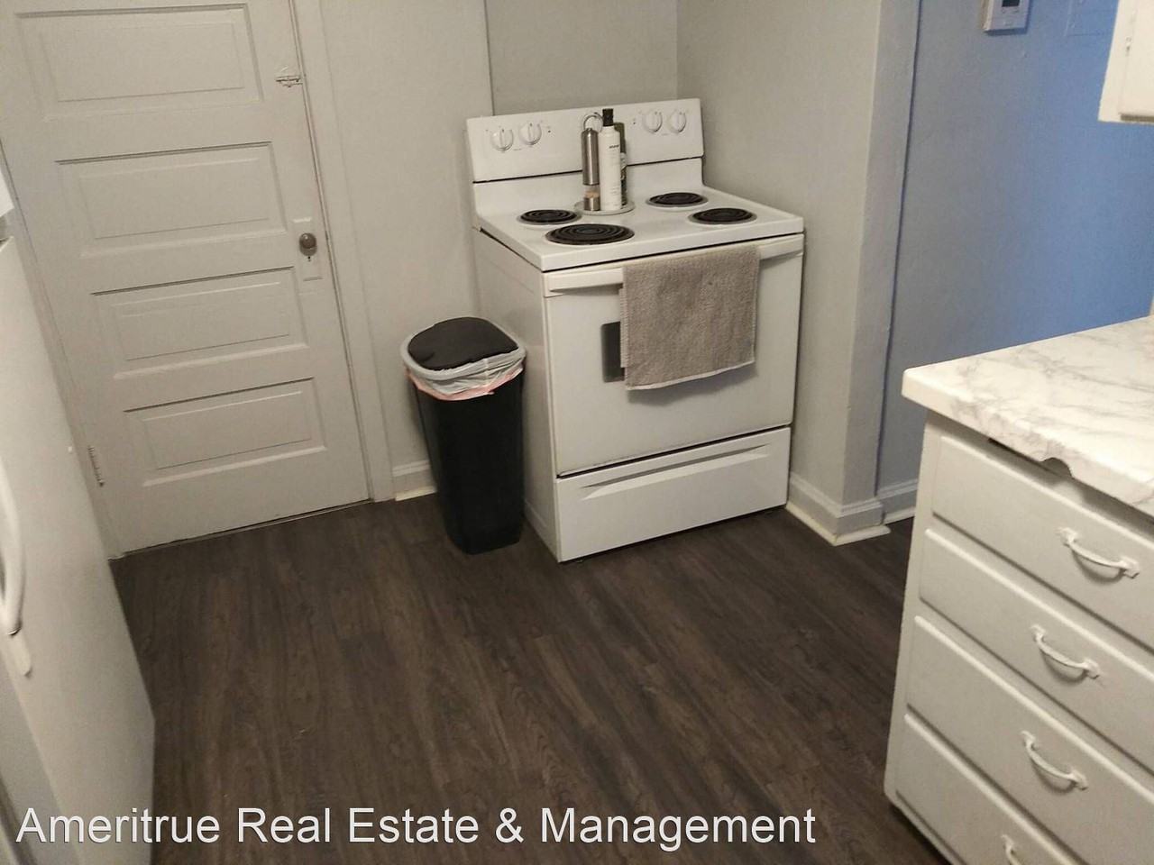 37 S 700 W - Photo 2 of 7