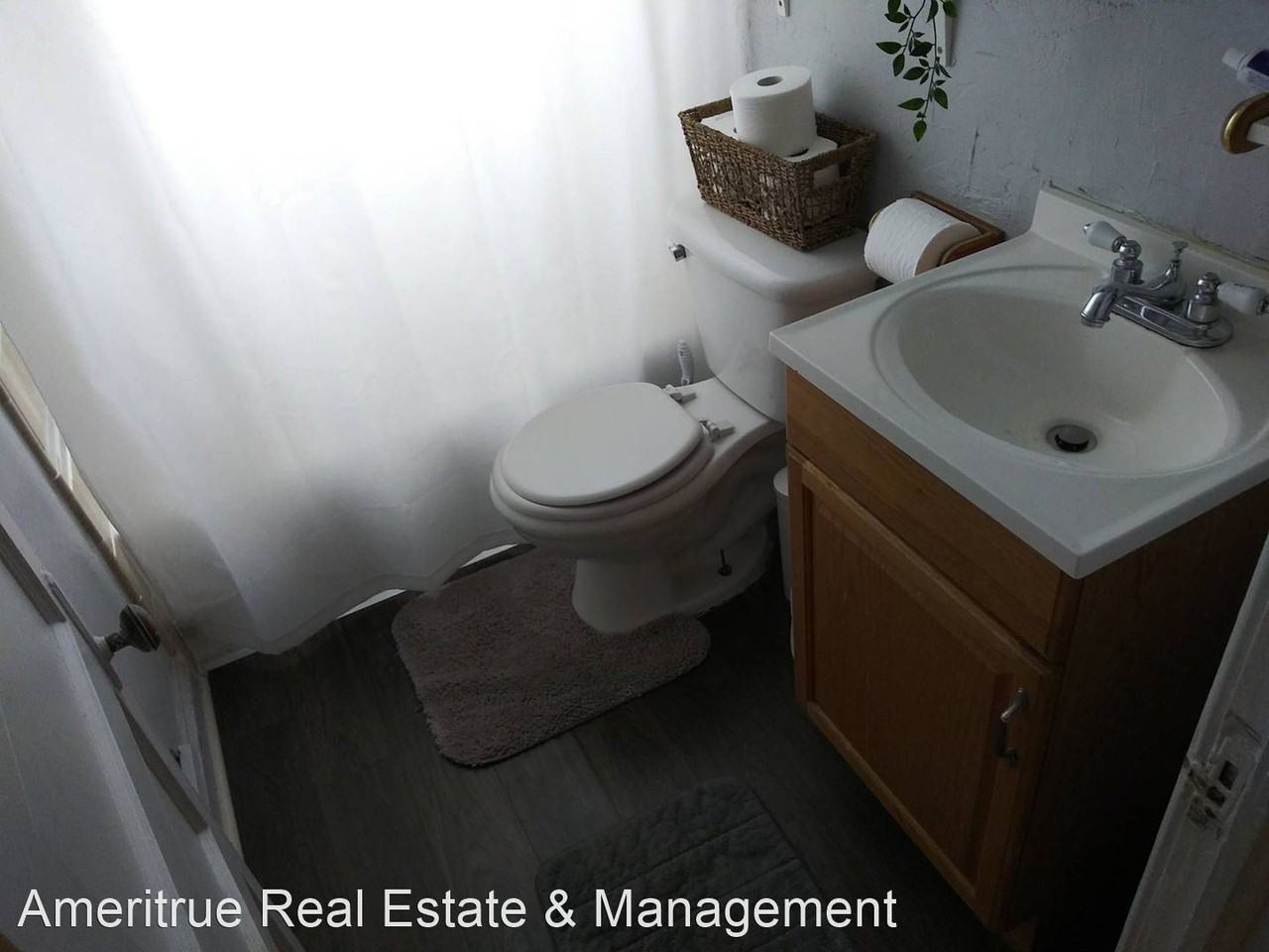 37 S 700 W - Photo 3 of 7