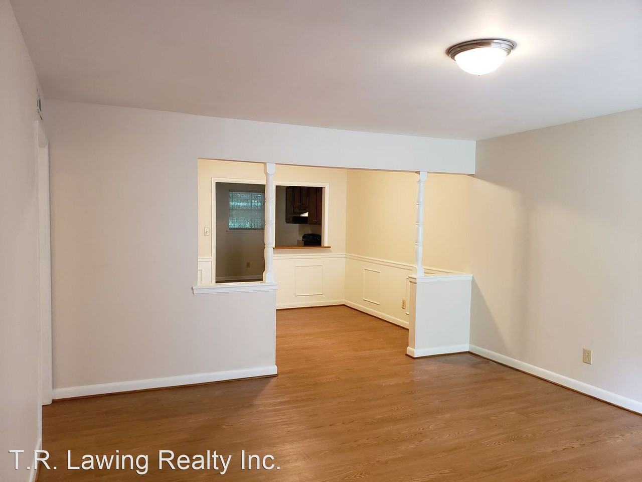 1812 The Plaza - Photo 3 of 11