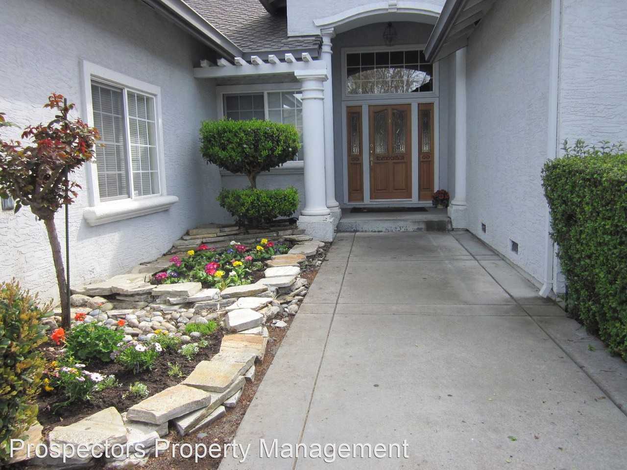 611 Serpentine Ct - Photo 2 of 16