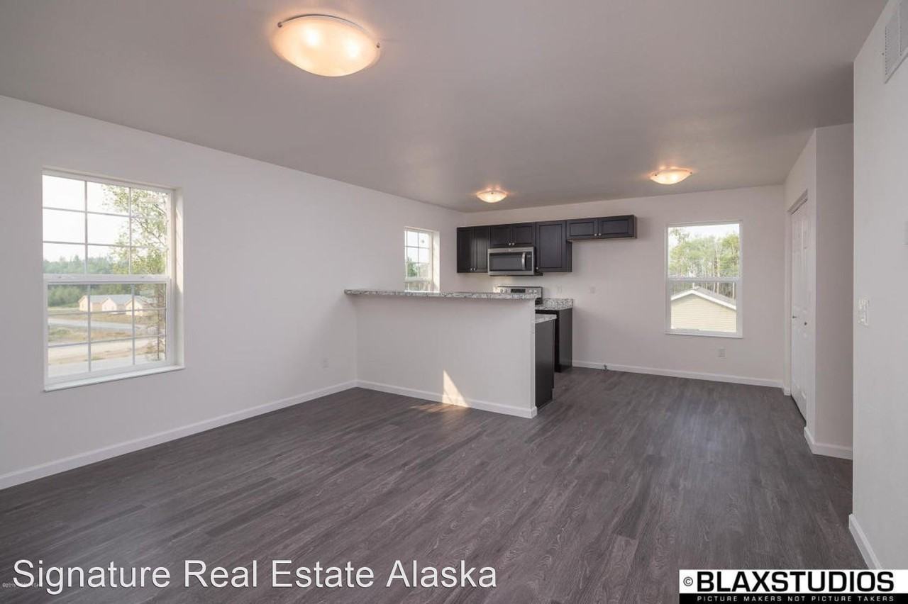 4645 W. Amanda Drive - Photo 3 of 6