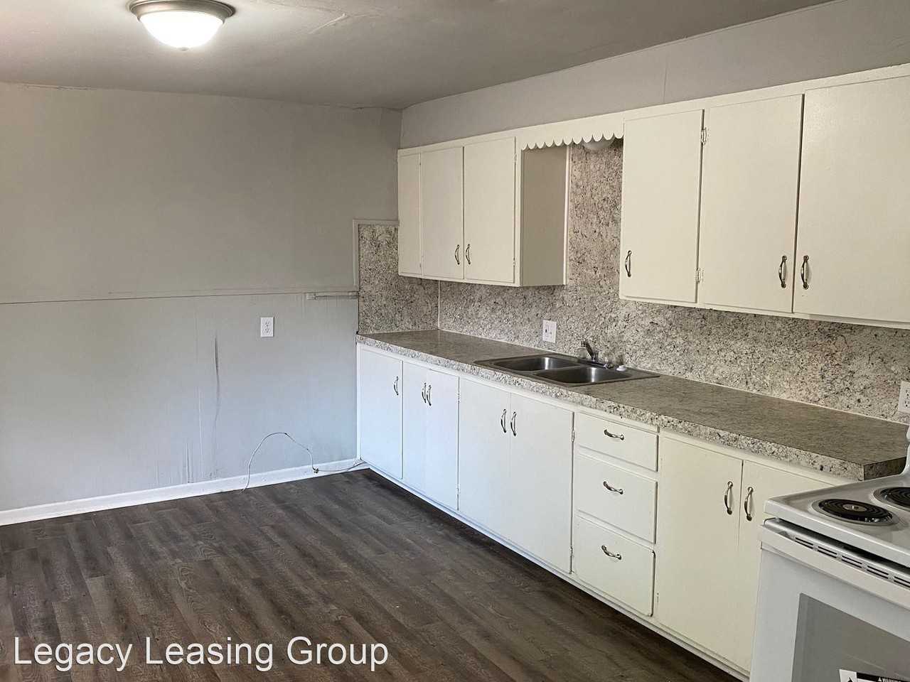 866 Beech St - Photo 2 of 7