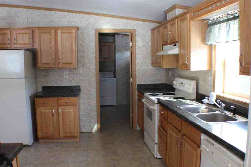 104 Park Rd - Photo 2 of 6