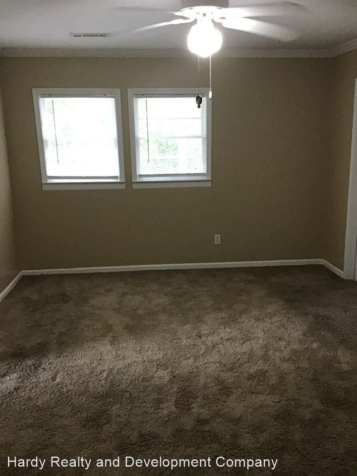 2615 Lakeview Dr & 5 Pine Bower - Photo 2 of 12