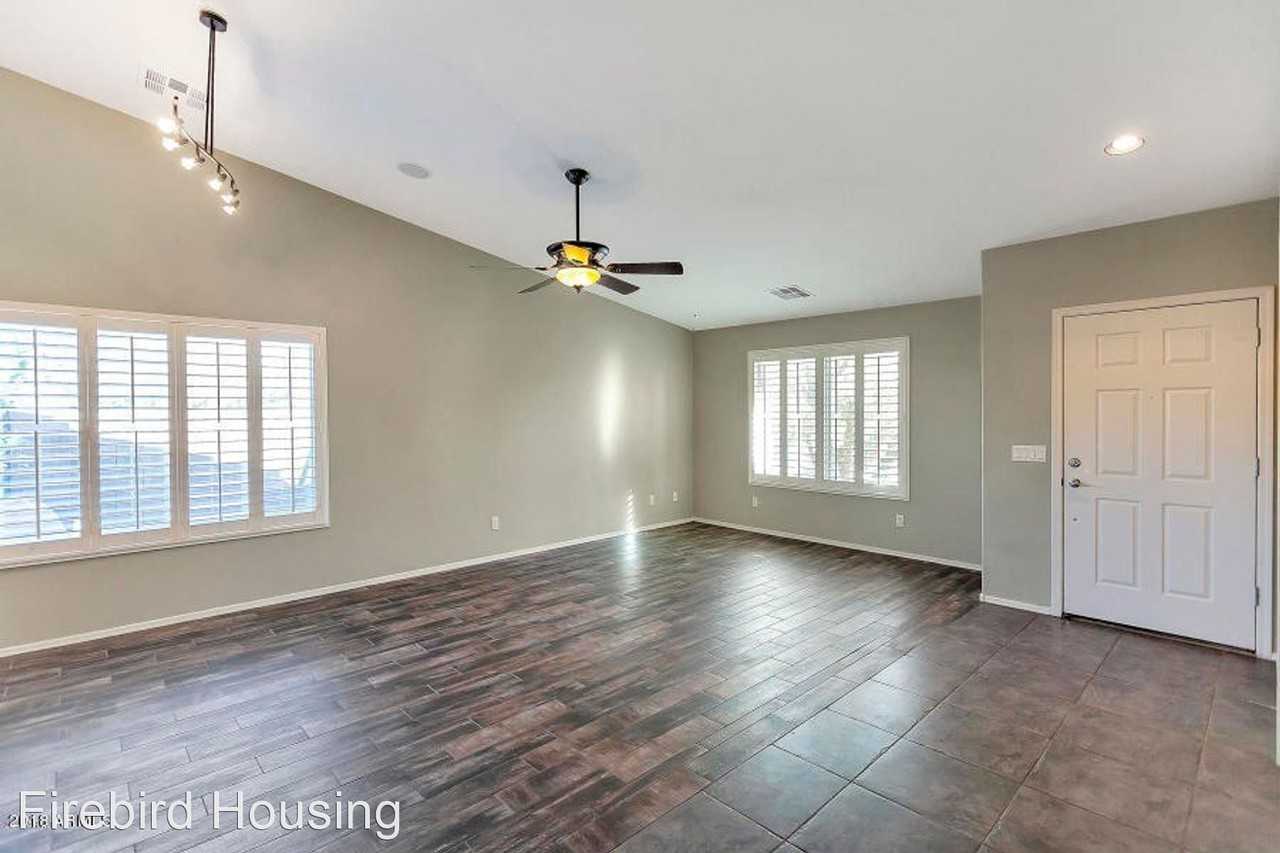 2634 E Grand Canyon Dr - Photo 2 of 20