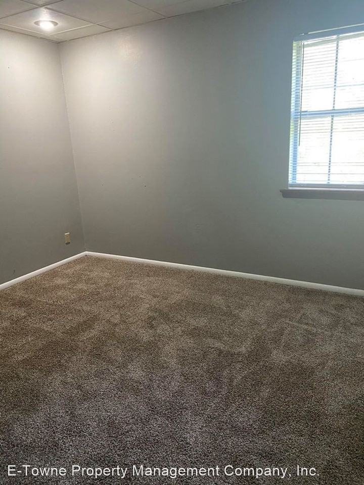 1228 E. Broadway - Photo 2 of 6