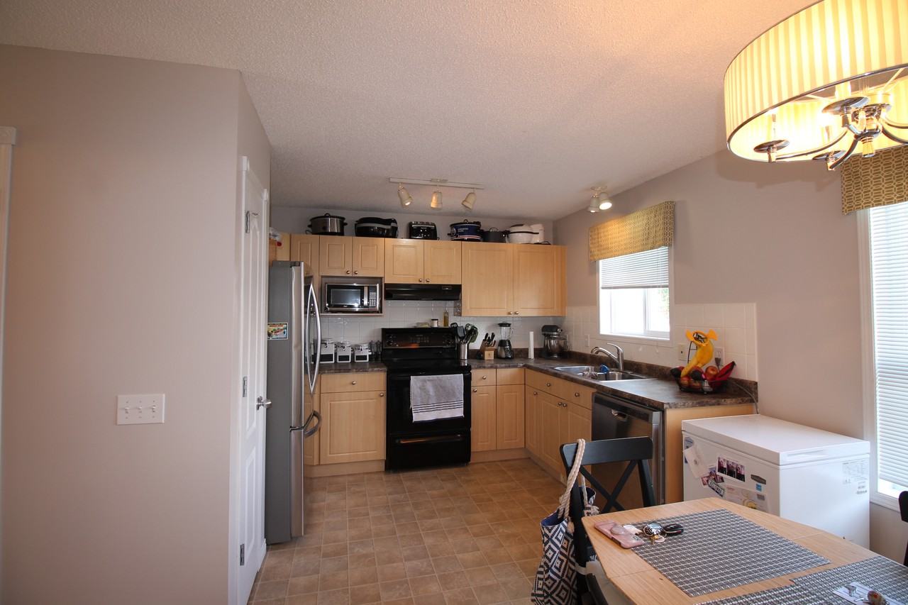 528 Geissinger Loop Nw - Photo 2 of 18