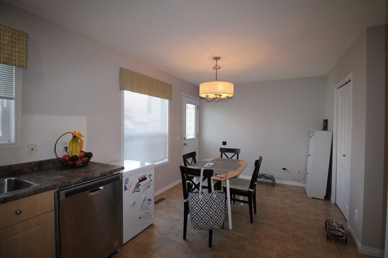 528 Geissinger Loop Nw - Photo 3 of 18