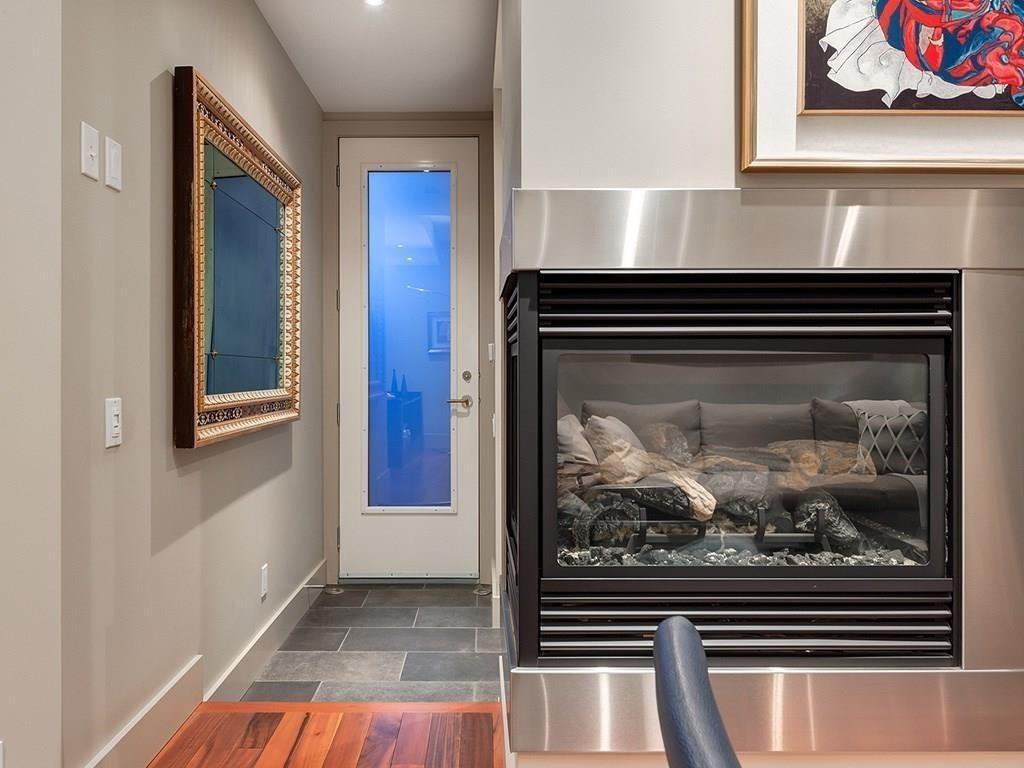 Luxury 3 Bedroom  Duplex in West Hillhurst (RP388) - Photo 2 of 19