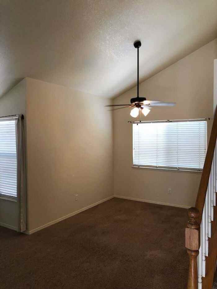 2317 Quail Meadow Dr - Photo 3 of 33
