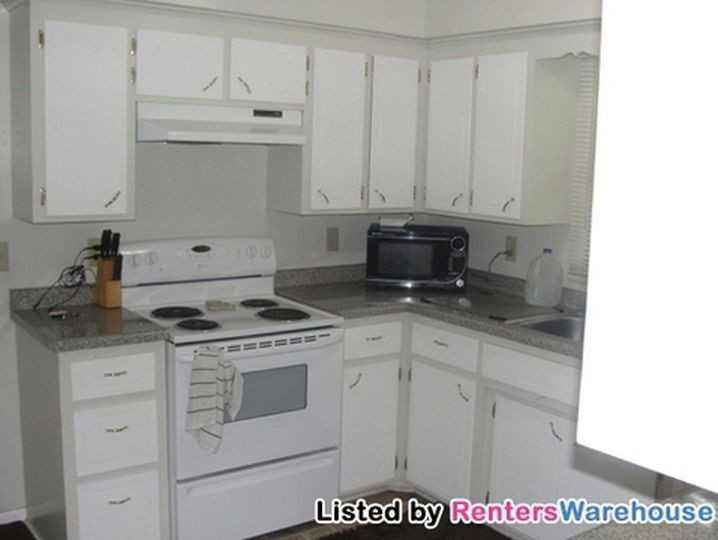 8760 261st Ave Nw - Photo 2 of 9