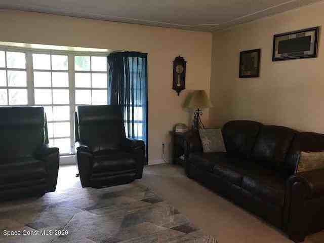 405 E Amherst Cir - Photo 2 of 22