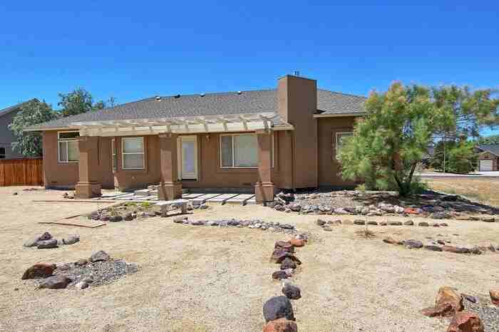 404 Dog Leg Dr - Photo 2 of 19