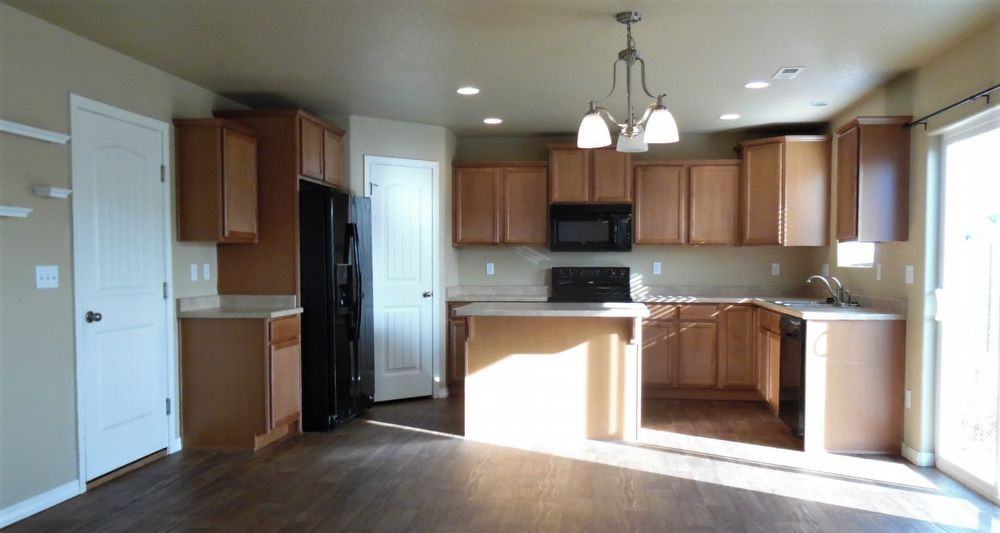 3854 Swainson Dr - Photo 3 of 11