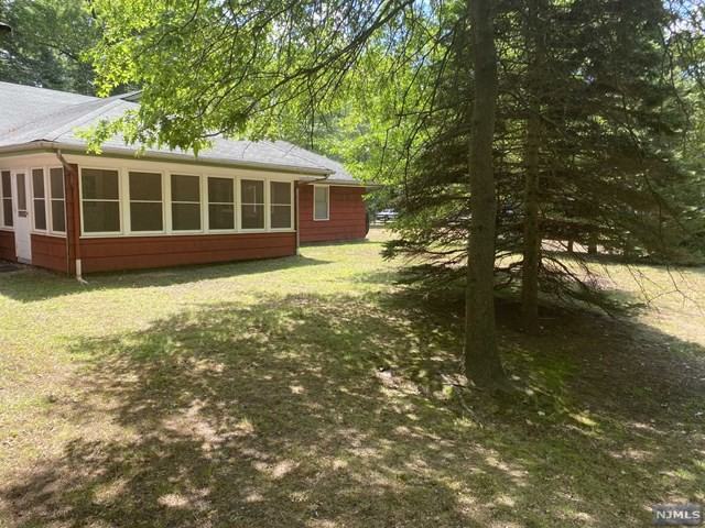 44 Pascack Rd - Photo 2 of 8