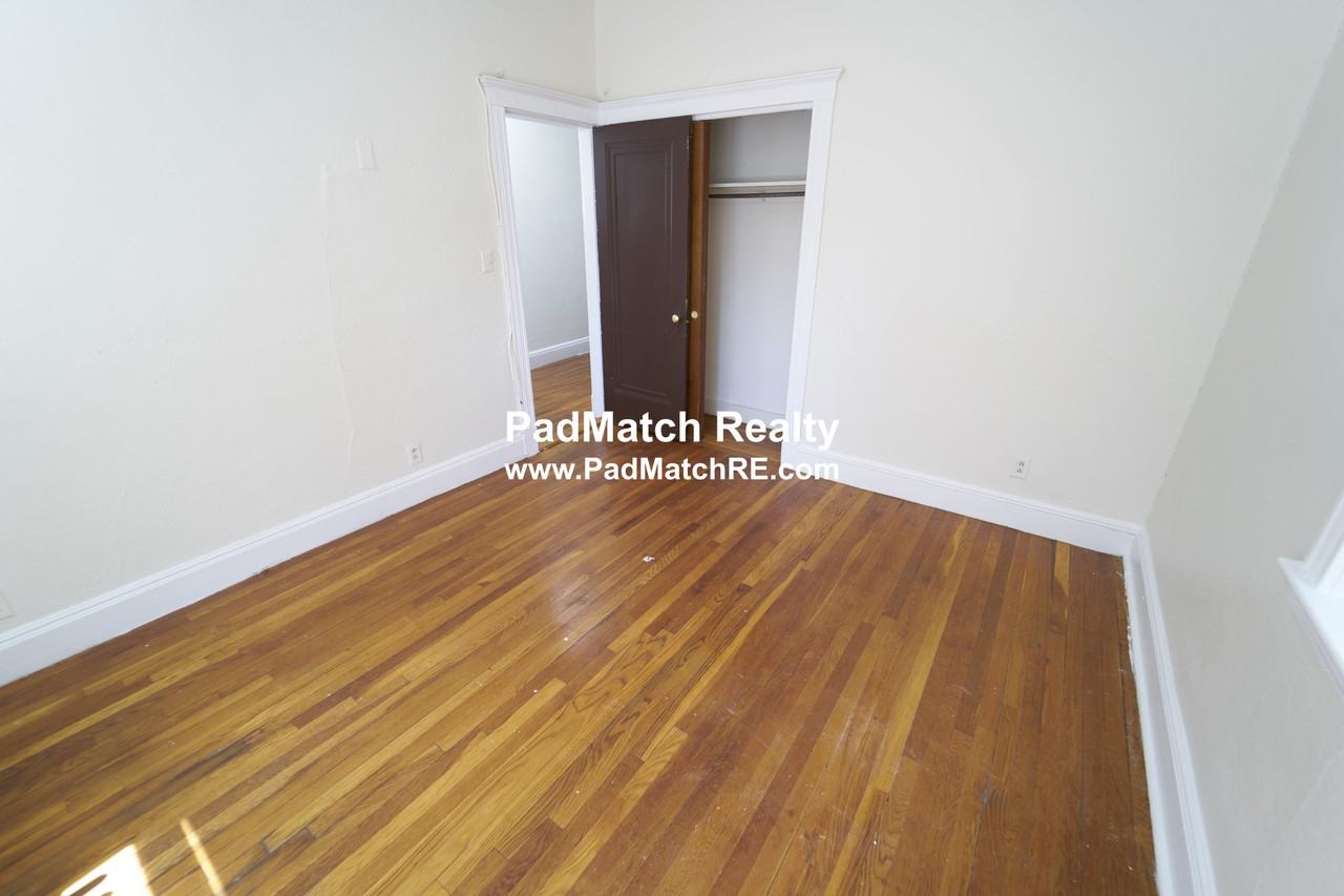 1810 Commonwealth Ave #26 - Photo 3 of 15