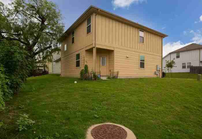 5836 Magnolia Mist Ln - Photo 3 of 33