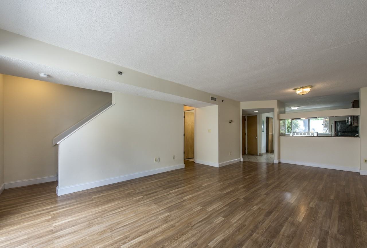 148 North Beacon Street - Photo 3 of 11