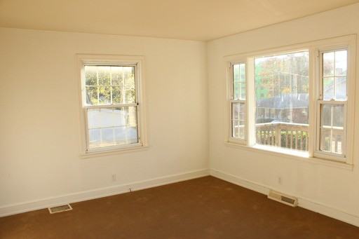 1959 Hinshaw Ave SW - Photo 2 of 9