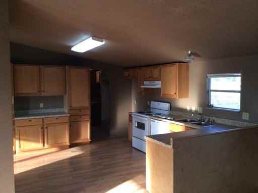 2000 Lazy Bend Rd - Photo 3 of 9