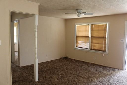 608 SW 26th Pl - Photo 2 of 13